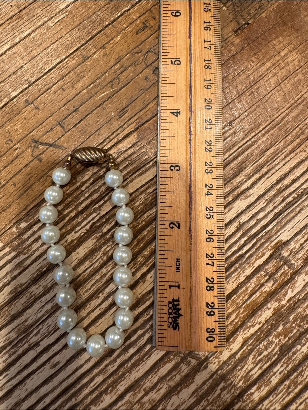Vintage Faux Pearl Bracelet with Gold-Tone Clasp - White